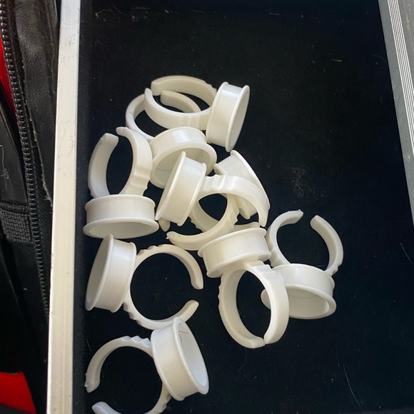 Individual Eyelash Extension Application Kit Box with Keys - Picture 10 of 11